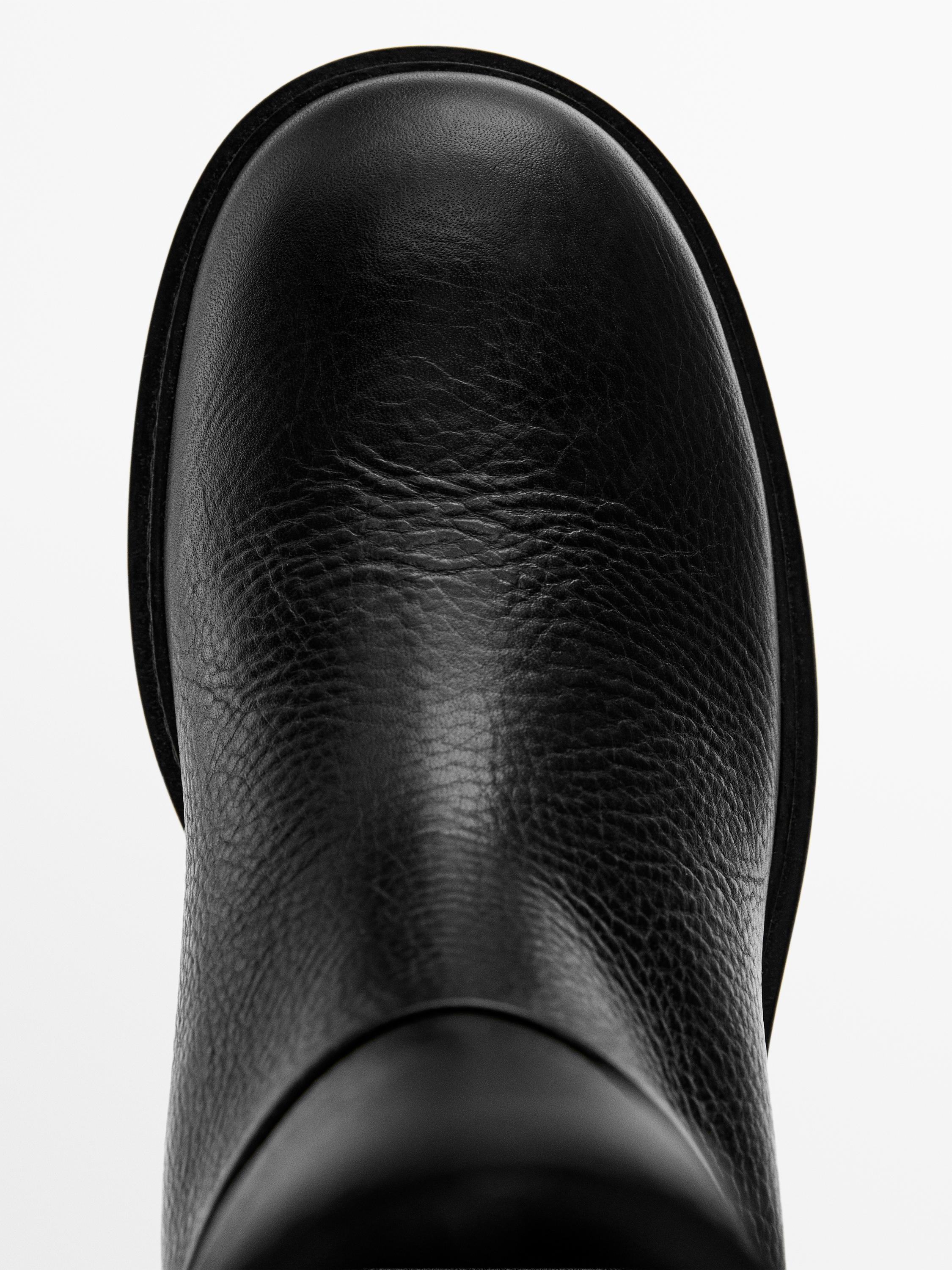 Flat ankle boots - LIMITED